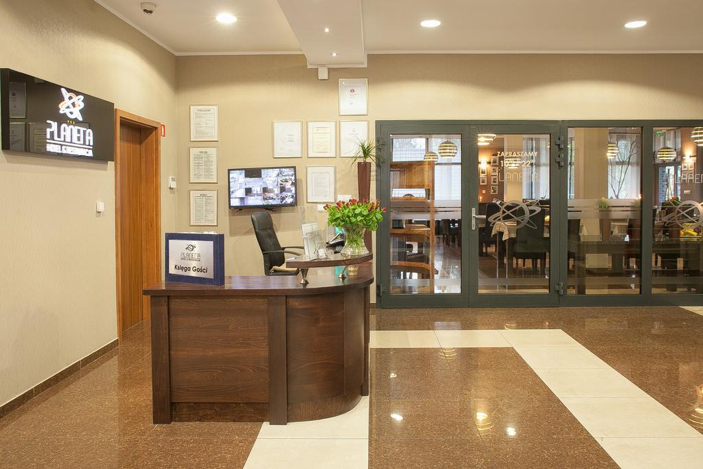 Planeta Hotel ミエルノ エクステリア 写真